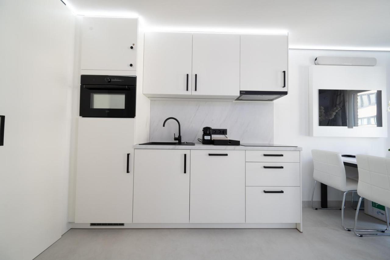 The Studio Ostend Luaran gambar